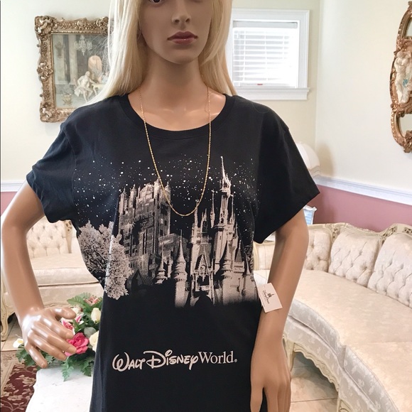 Disney World Park tee shirt. The Hollywood Tower Hotel. - Picture 4 of 6